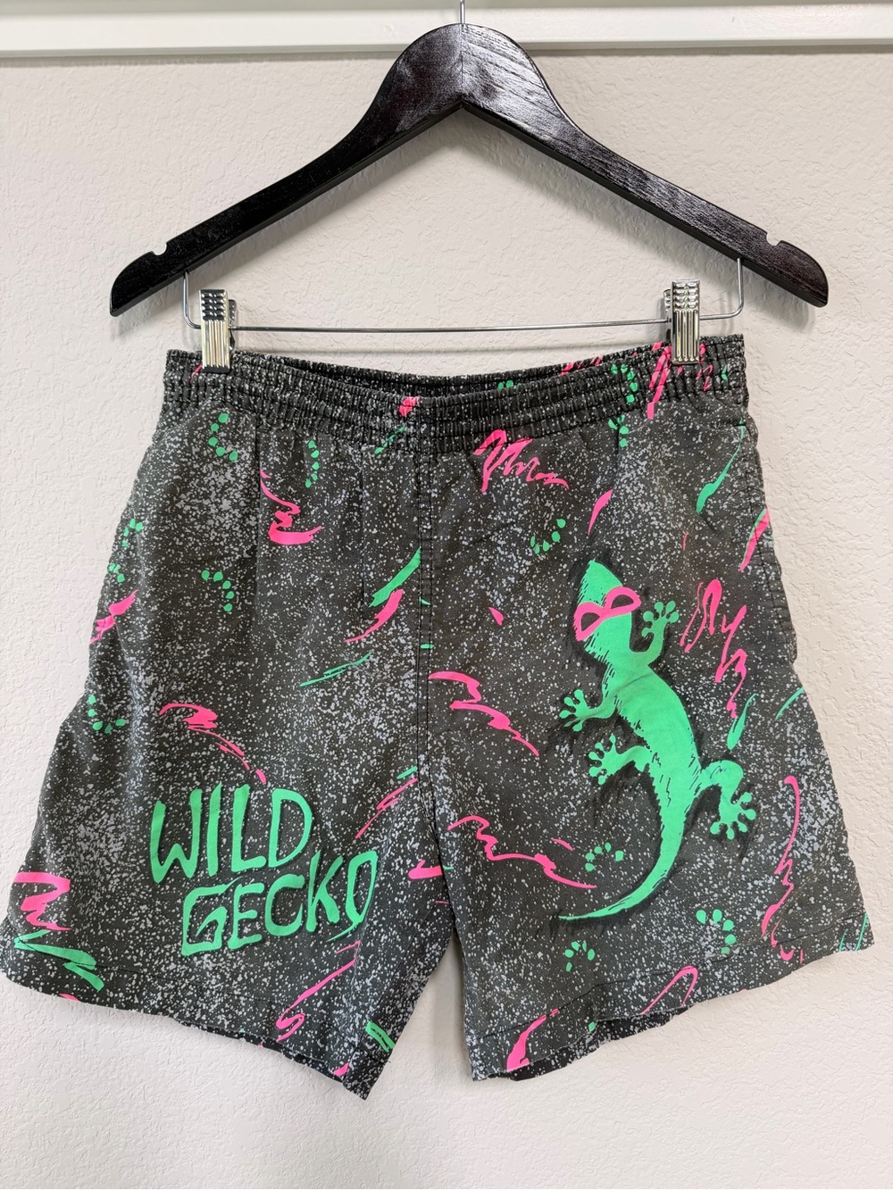 Vintage 80s 90s Gecko Hawaii “Wild Gecko” Neon Shorts - Medium - Made in USA